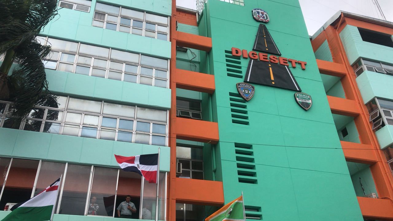 Digesett remolcará vehículos que tengan marbete vencido