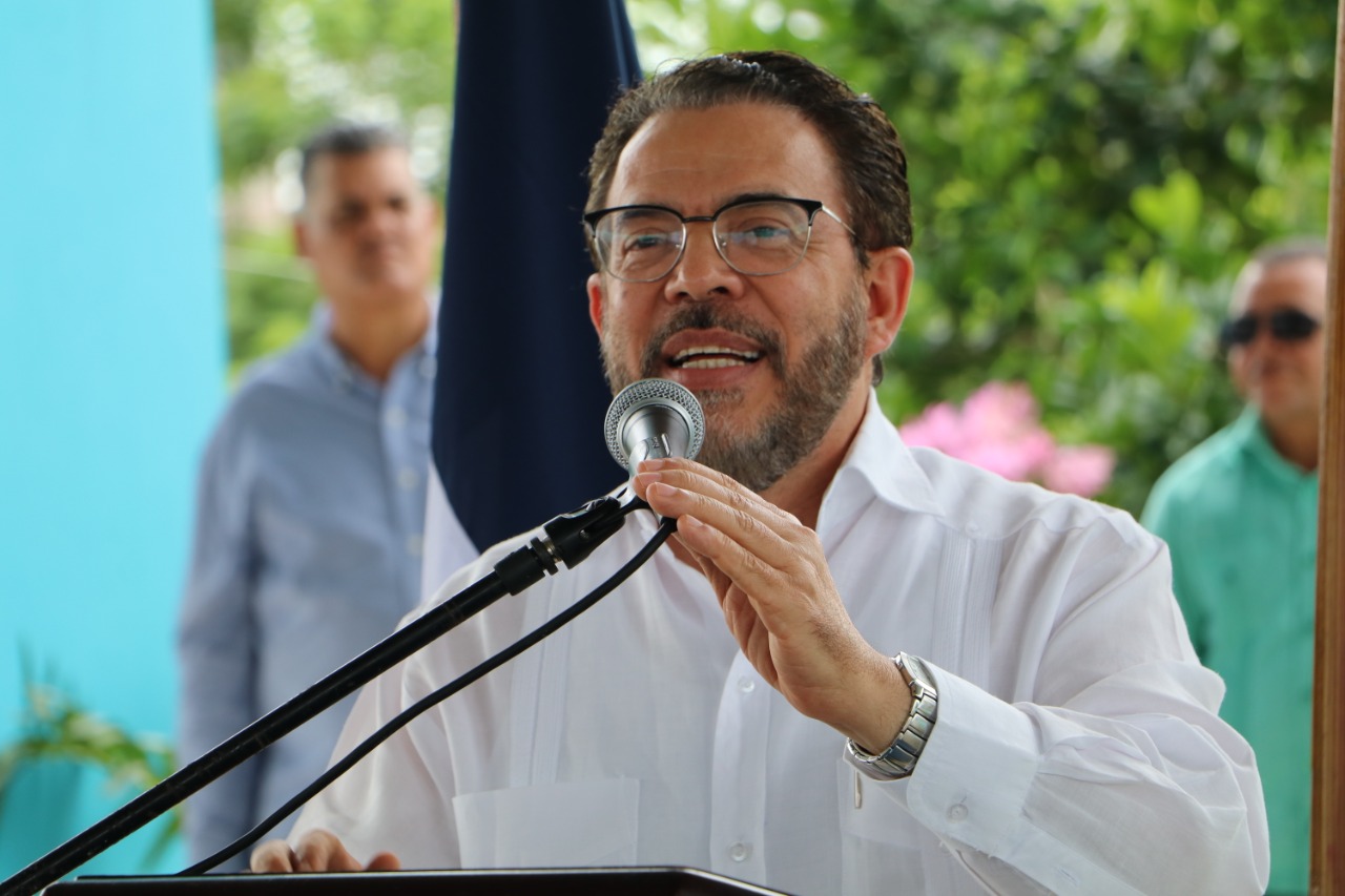 Guillermo Moreno pide a JCE respetar y hacer respetar la legalidad electoral.