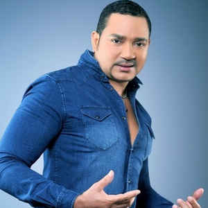 Frank Reyes demandará a Royce por usar frase "El principe de la bachata"