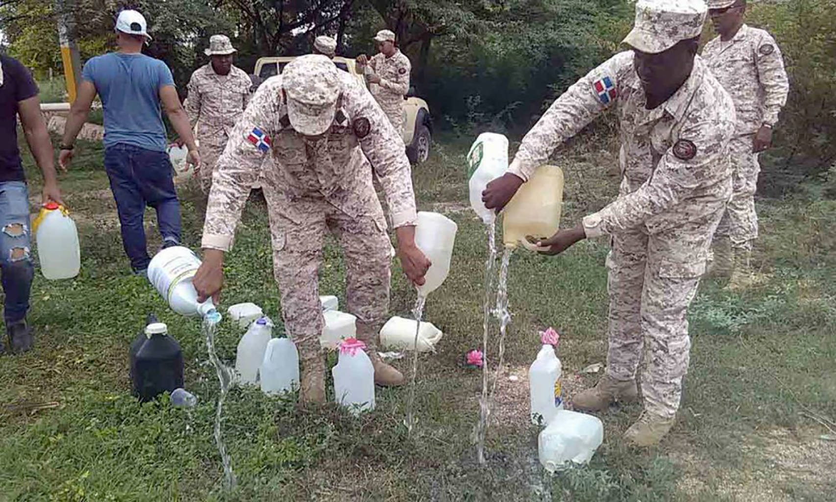 Desmantelan fábrica clandestina de bebida alcoholica