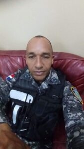Omar Suarez, sargento que mató a su pareja se entrega a la policía
