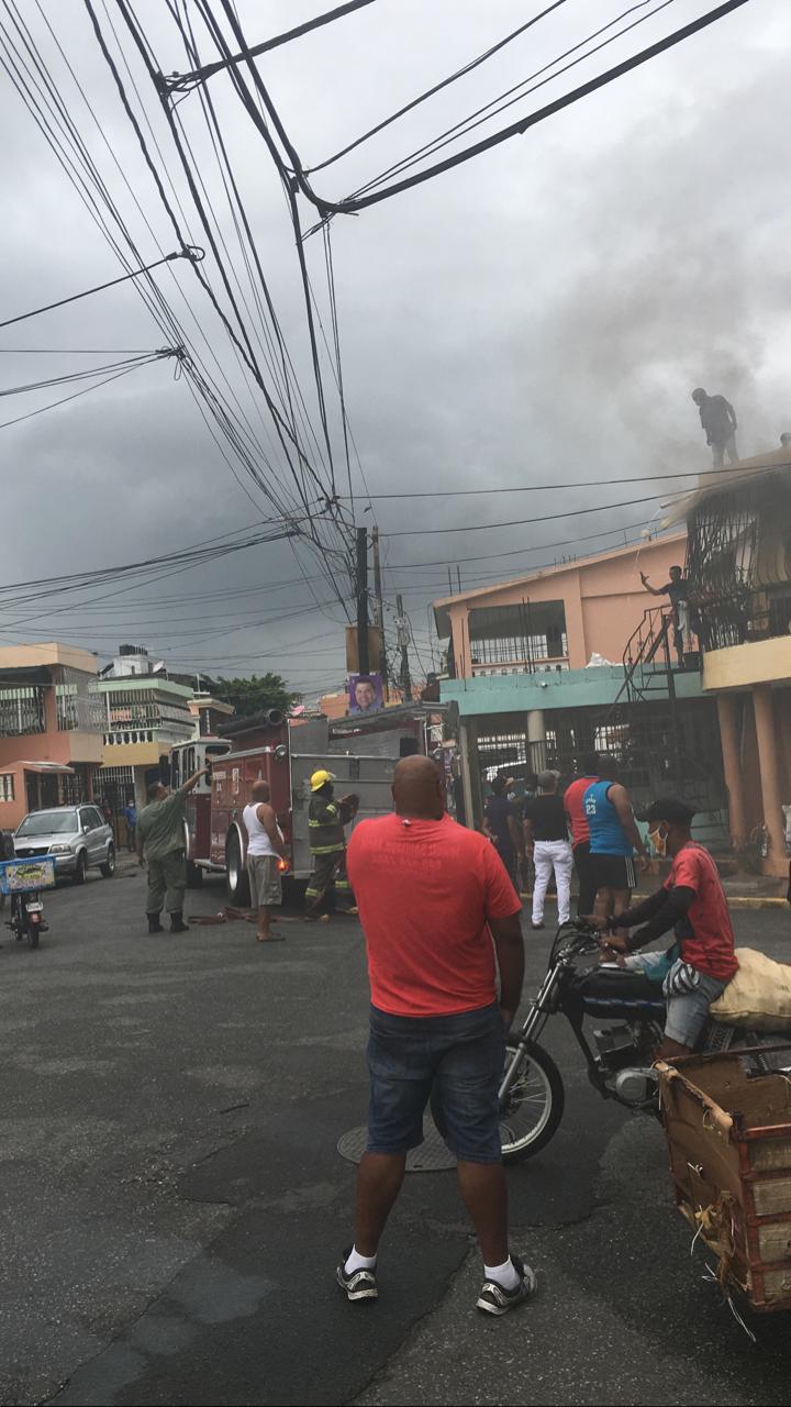 Se reporta un incendio en el Ensanche la Fe