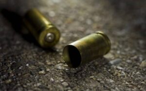 Hombre es asesinado de varios disparos por desconocidos 