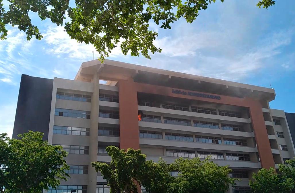Queda controlado incendio ocurrido en la UASD