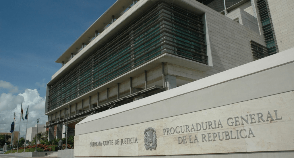MP hace un llamado a denunciar ventas de bebida alcoholica a menores