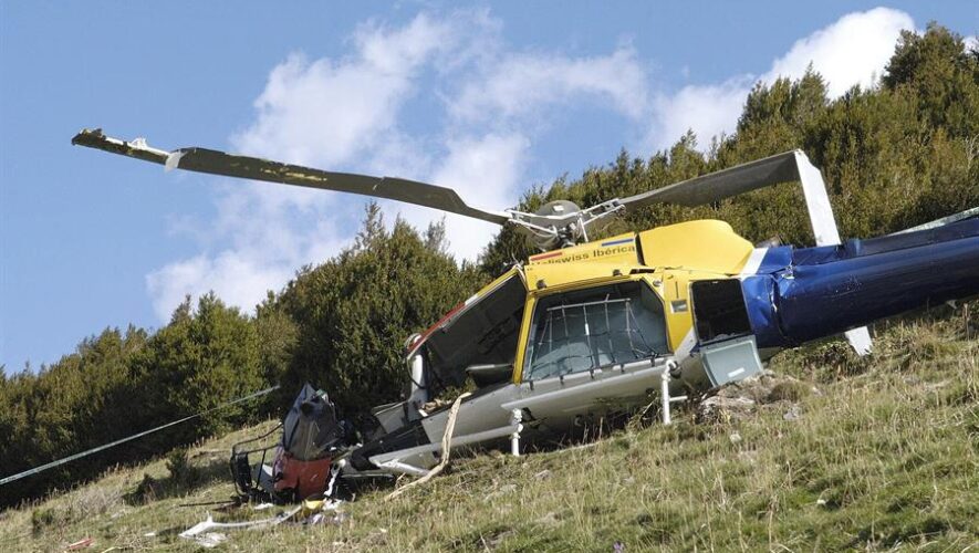 Cinco personas fallecidas tras estrellarse un helicóptero en Cuba