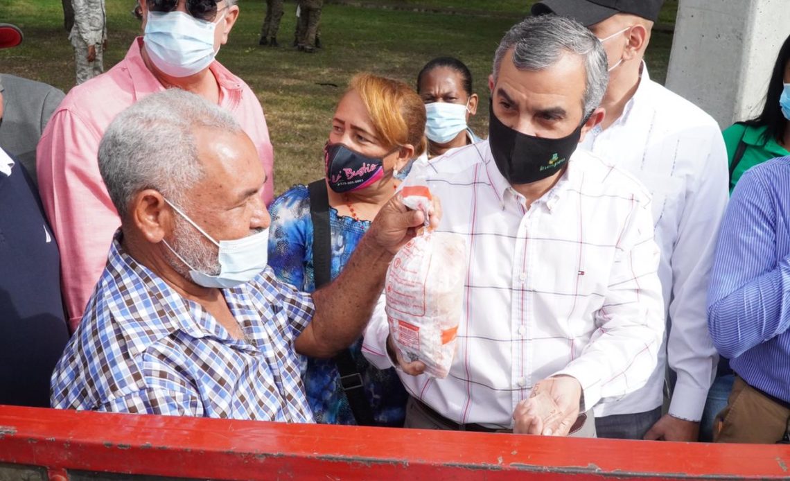 Inespre extenderá venta de pollos a $125 a Moca y Santiago