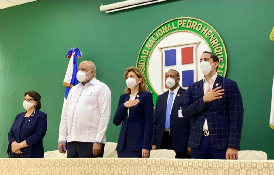 Maestros de nivel inicial y primaria son vacunados contra el Covid