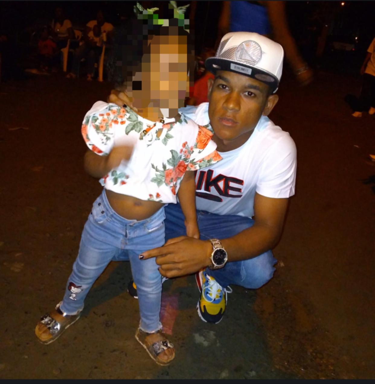 Policía busca a Darian Beato tras apuñalar joven en Cabuya, La Vega