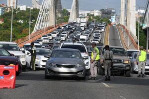 Gobierno establece toque de queda a partir de las 6 de la tarde 