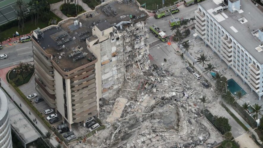 Aumentan a 4 los fallecidos en colapso de Miami