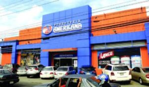 Denuncian Ferretería Americana no permite acceso a empleados tras vacaciones 