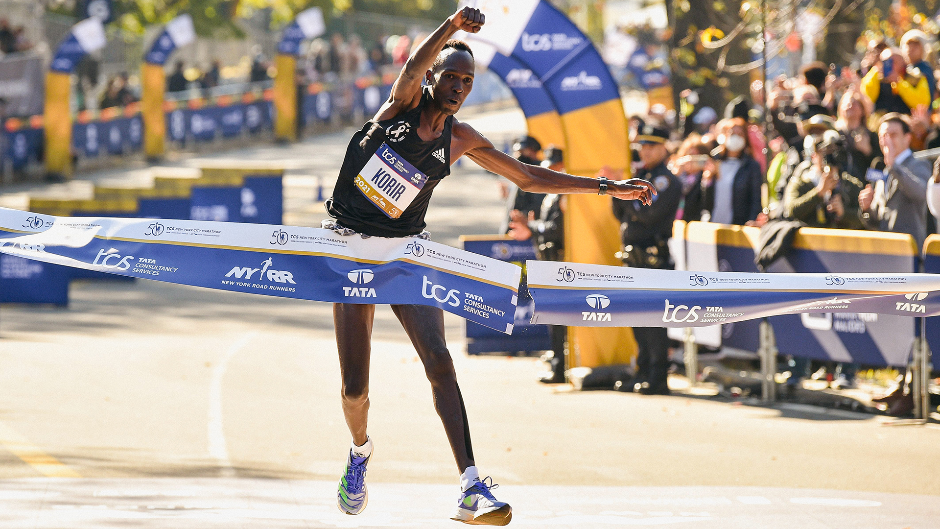Atletas ganan la 50° edición del TCS New York City Marathon usando los Adizero Pro de Adidas