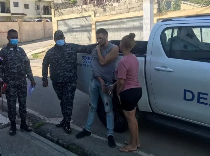 Apresan hombre violó a niña de 5 años y publicó el video en Facebook Apresan hombre violó a niña de 5 años y publicó el video en Facebook
