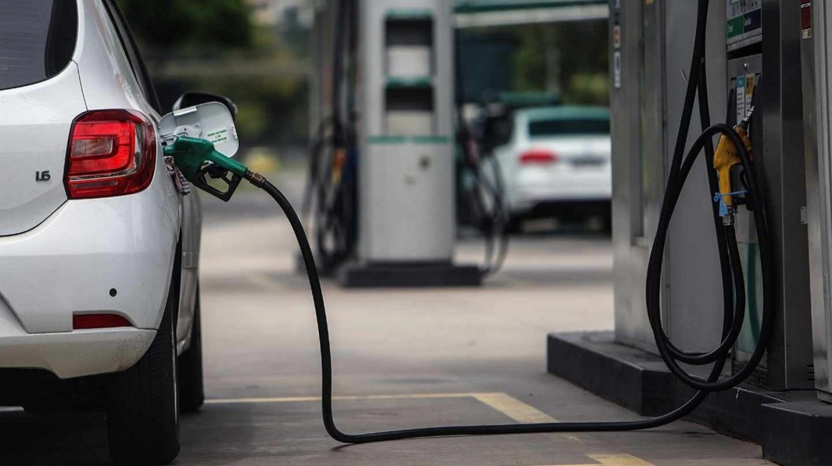 Sigue incrementando el precio por galón de los combustibles
