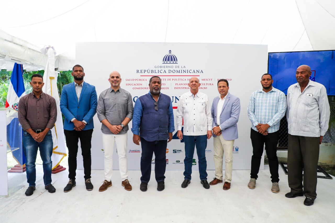 Tony Peña revela presidente Luis Abinader autorizó 48 millones de pesos para la reconstrucción de casas en Monte Plata