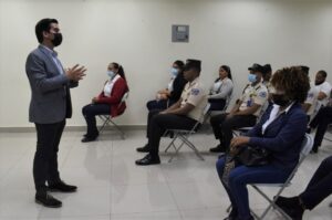 Coordinador General de Observatorio Derechos Humanos continúa capacitando empleados del Metro de Santo Domingo