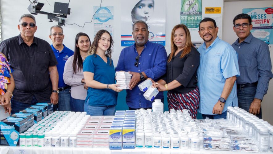 Gabinete de Política entrega más de 14 millones de pesos en medicamentos e insumos a hospitales de Monseñor Nouel