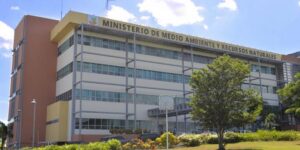 Agresor de Orlando Mera está atrincherado y con una persona secuestrada