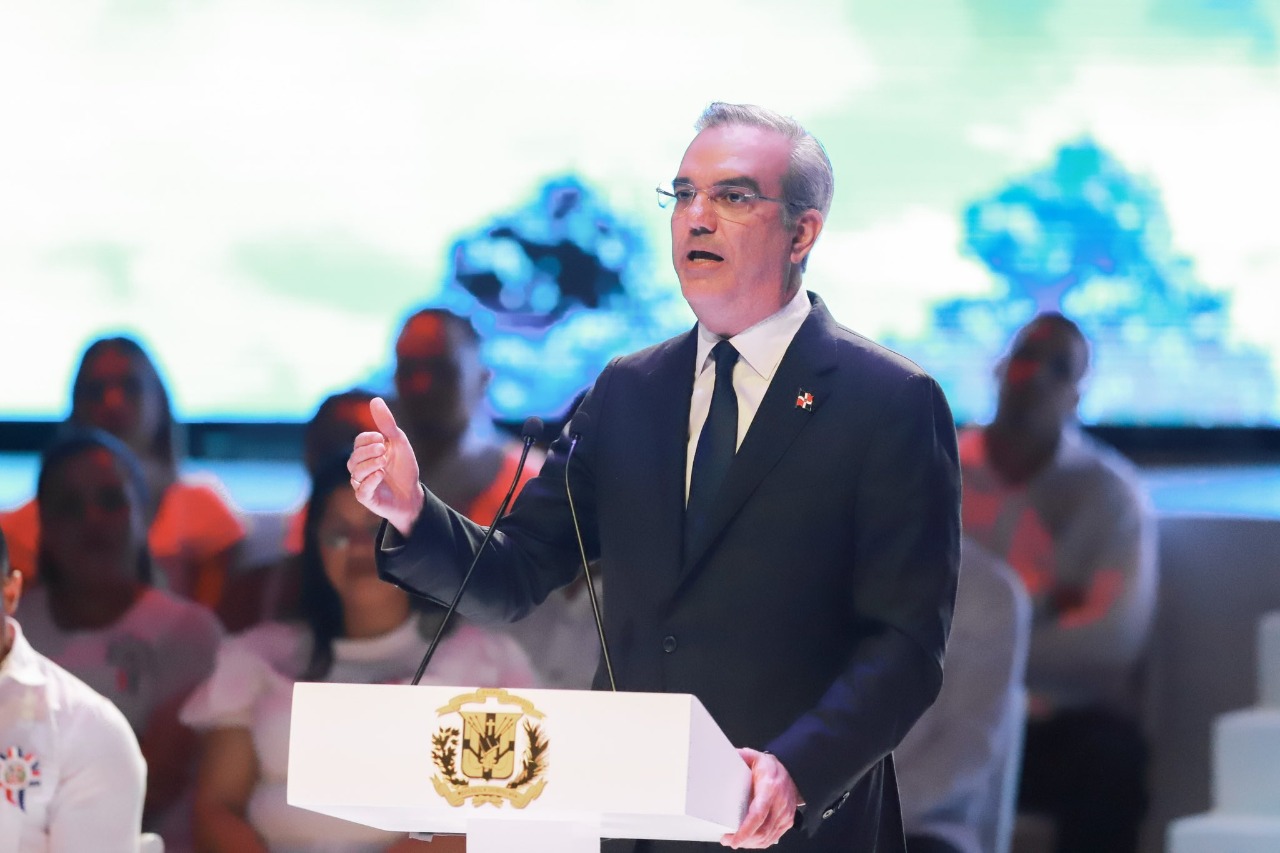 Abinader afirma que el país cuenta con el nivel de reserva más alto de la historia