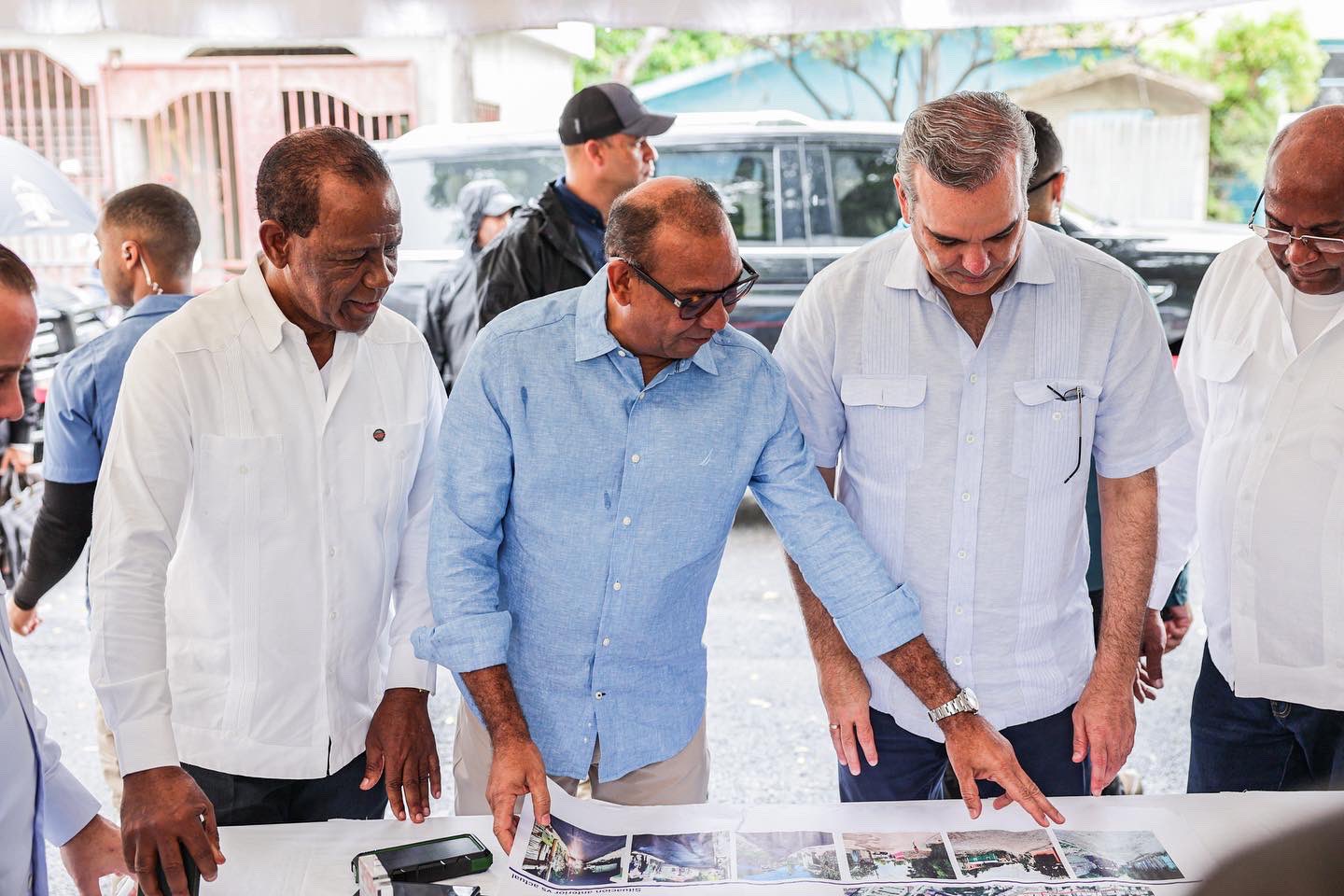 Obras Públicas anuncia plan de inversión en obras para Barahona