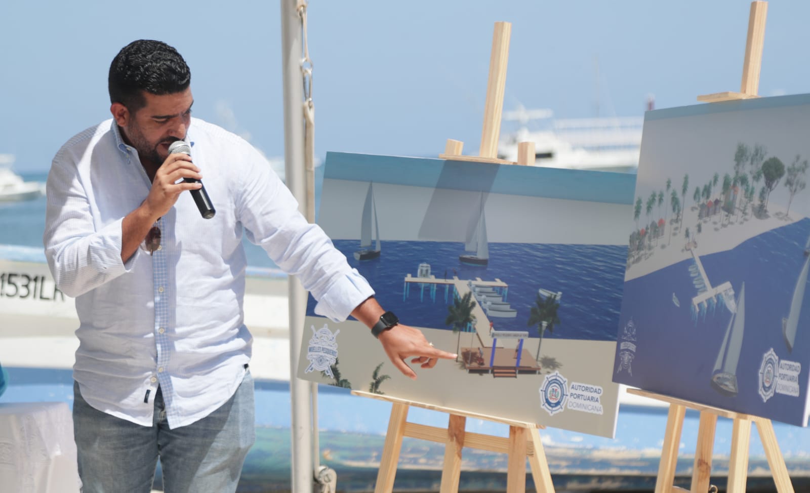 Director de Autoridad Portuaria da primer palazo para construcción de muelle pesquero en Punta Cana