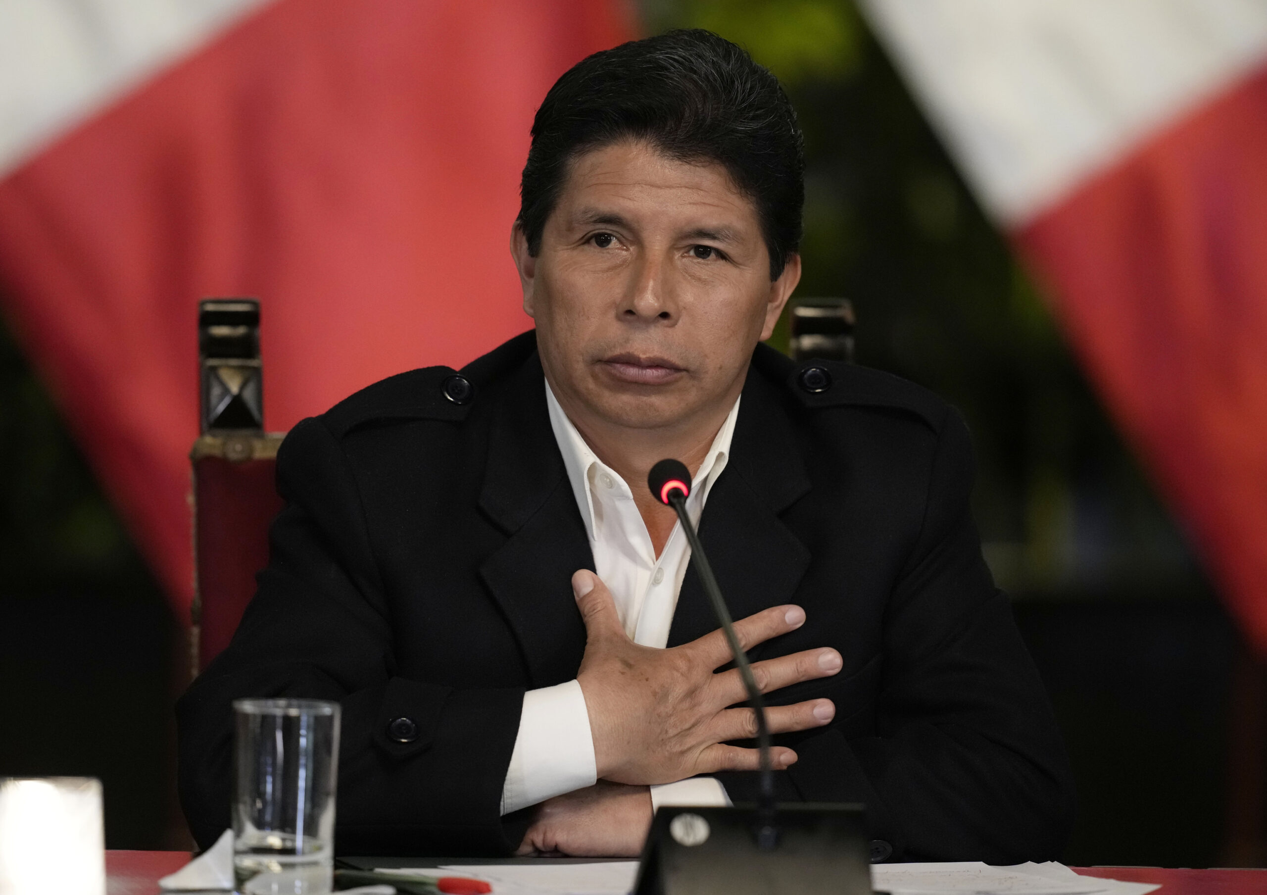 Juez peruano dicta siete días de detención preliminar contra Pedro Castillo