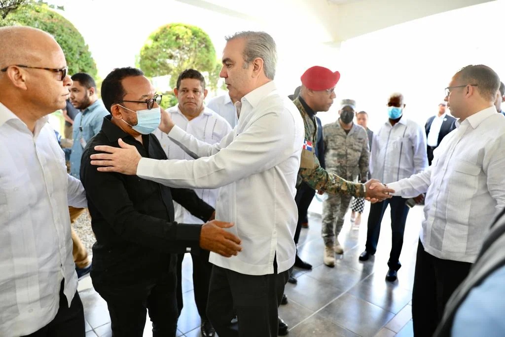 Abinader se solidariza con la familia de Amable Aristy Castro