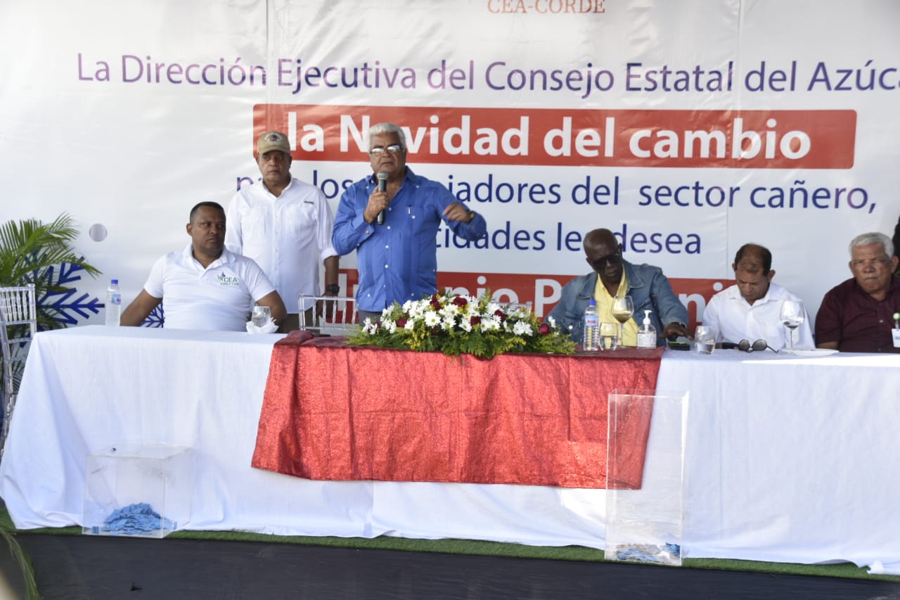 CEA y Bienes Nacionales realizan almuerzo navideño Ingenio Porvenir