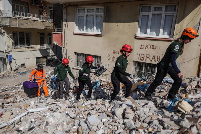 Ocho personas heridas tras nuevo terremoto de 6.4 en Turquía