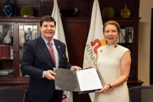 Sur Futuro y Fundación Rica fomentarán producción de coco en la región sur