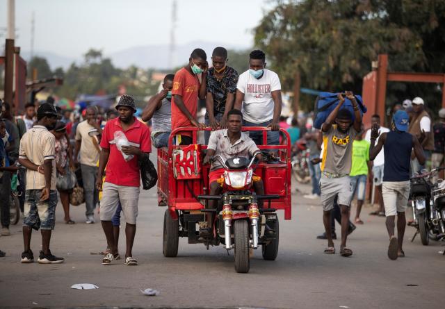 RD califica como «insostenible» el flujo de haitianos al país