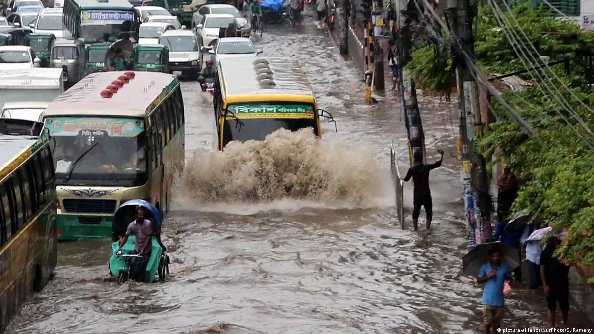 Al menos 98 personas han muerto tras fuertes lluvias e inundaciones en India
