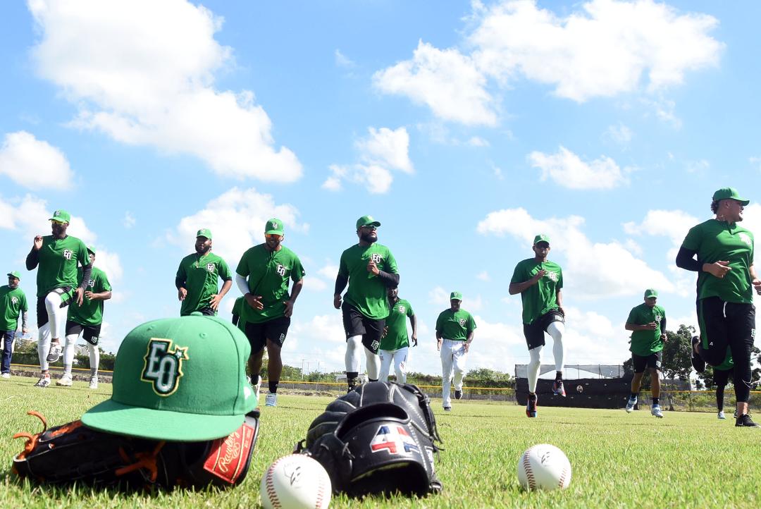 Estrellas Orientales anuncian contratación del cubano Rabaina y del estadounidense Gómez