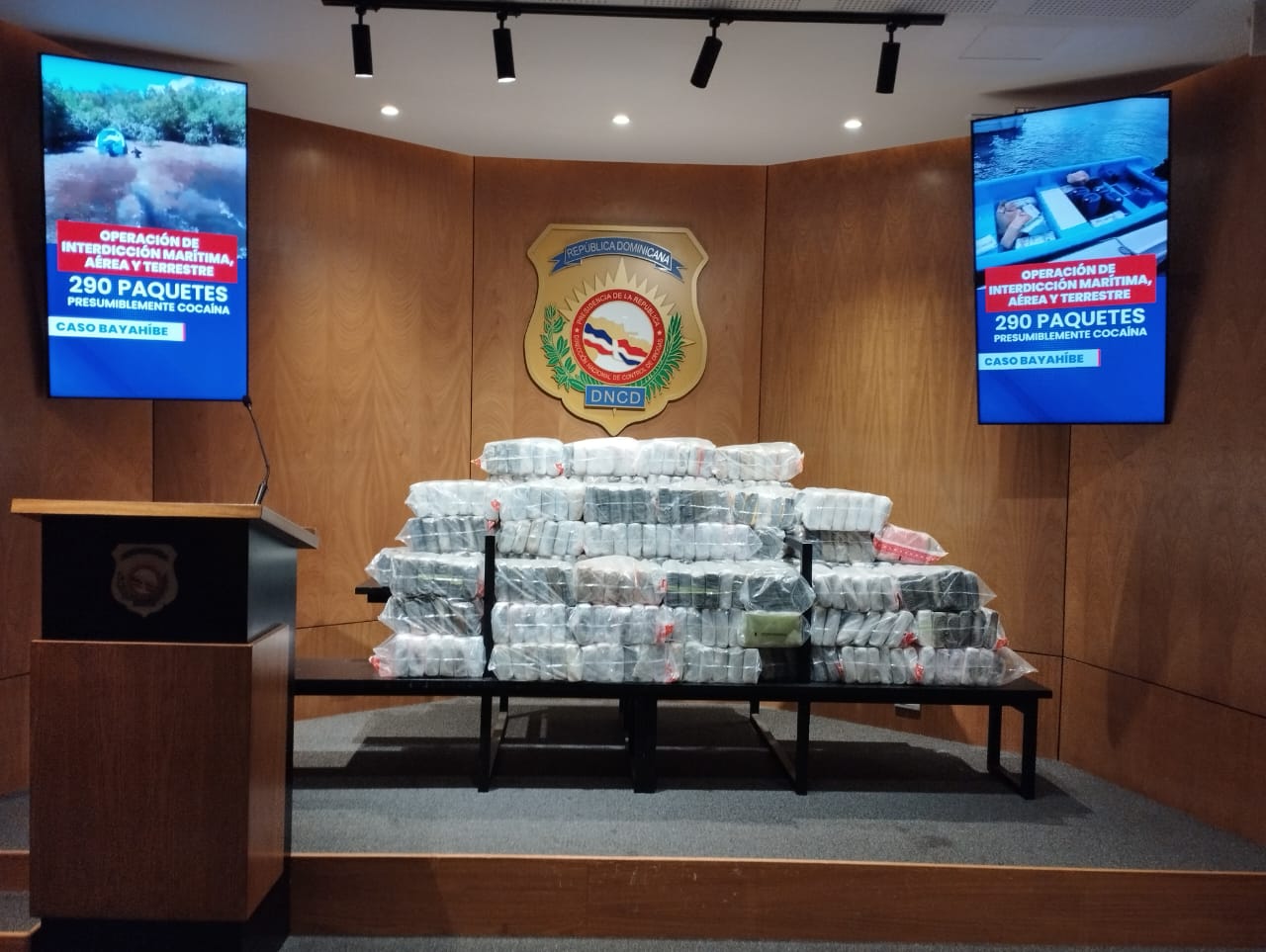 Autoridades incautan 290 paquetes de presunta cocaína en La Altagracia