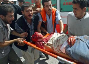 Más de 8 mil muertos por bombardeos de Israel en la Franja de Gaza