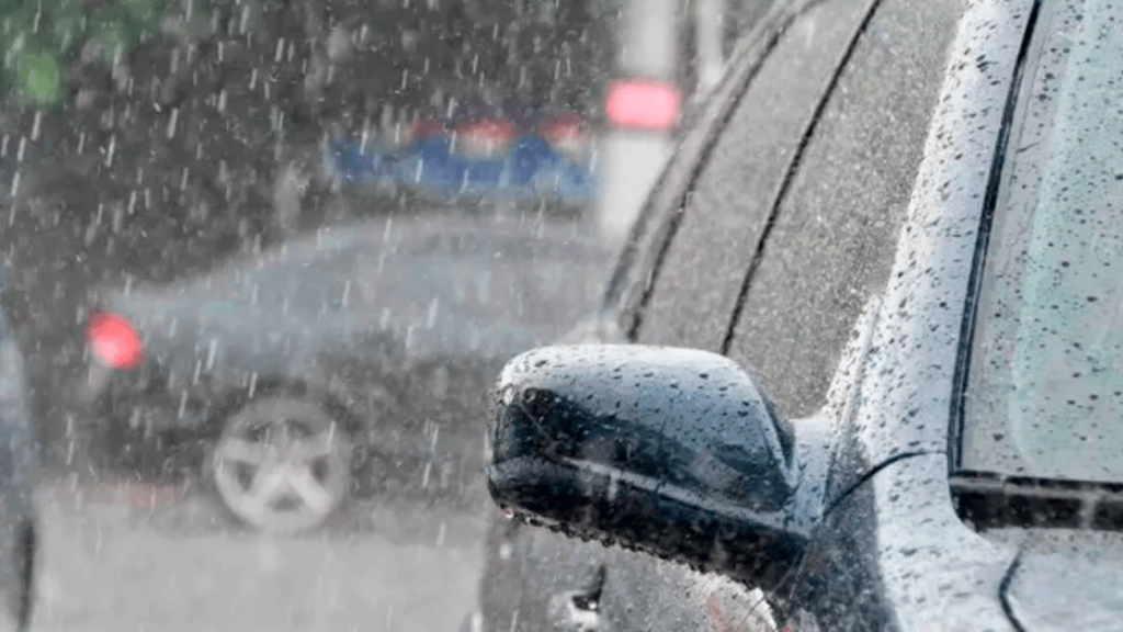 Vaguada y aproximación de disturbio tropical favorecerán lluvias este martes