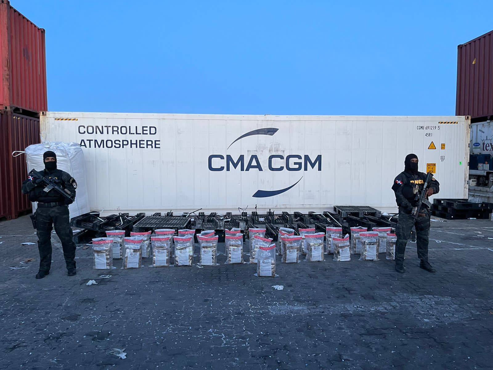 DNCD incauta 149 paquetes de cocaína en Puerto Caucedo