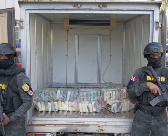 Autoridades decomisan 114 paquetes de presunta cocaían en aeropuerto de Punta Cana