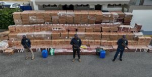 Autoridades incautan 430,000 unidades de cigarrillos de contrabando