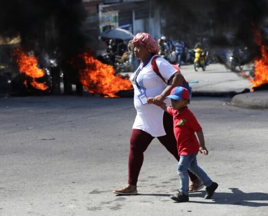 ONU dice que violencia de las bandas empeora condiciones de las mujeres en Haití