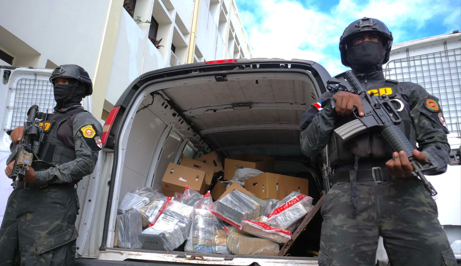 Incautan 180 paquetes de cocaína serían enviados a España