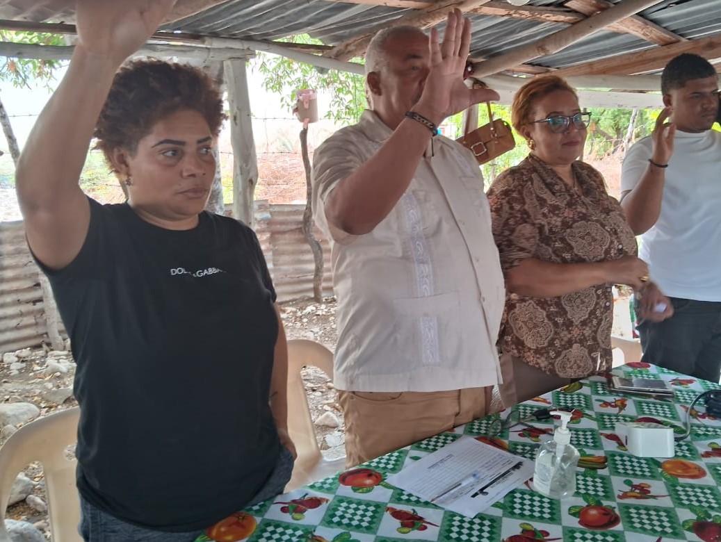 Movimiento “Adultos Mayores con Abinader” juramenta su estructura  en Neyba