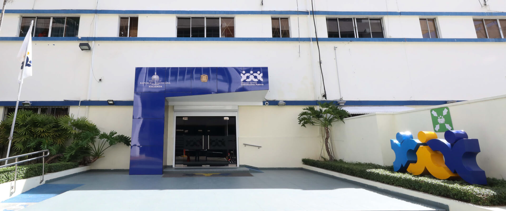 DGCP insta a legisladores electos solicitar la suspensión de sus registros de proveedores