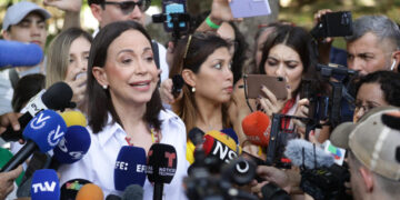 María Corina Machado pide a los «comanditos» de campaña estar activos para manifestaciones