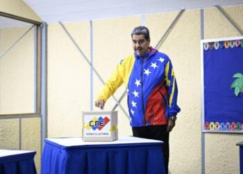María Corina Machado pide a los «comanditos» de campaña estar activos para manifestaciones