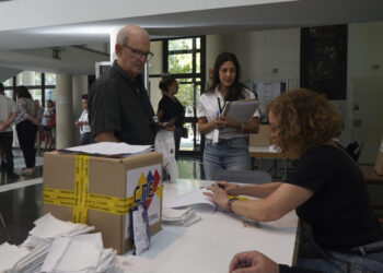 María Corina Machado pide a los «comanditos» de campaña estar activos para manifestaciones
