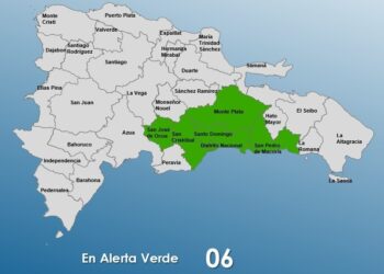 Seis provincias en alerta por efectos de onda tropical con aguaceros y tormentas