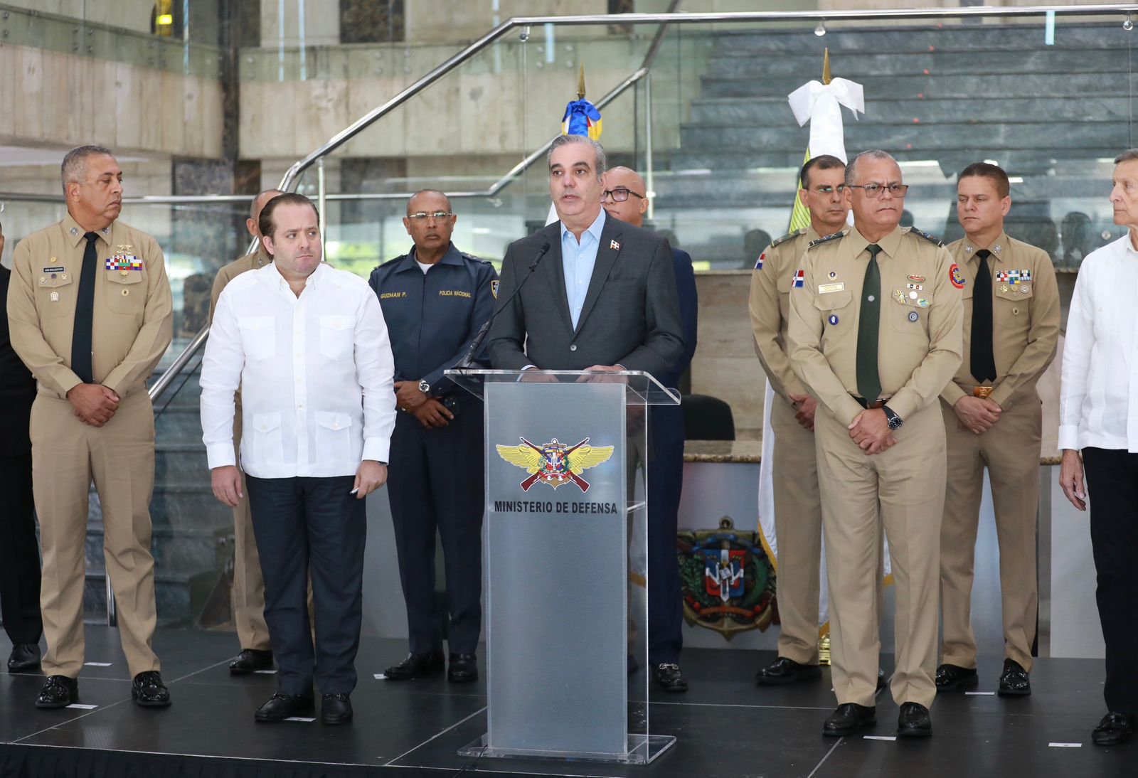 Abinader dispone operativo para repatriar hasta 10 mil migrantes por semana