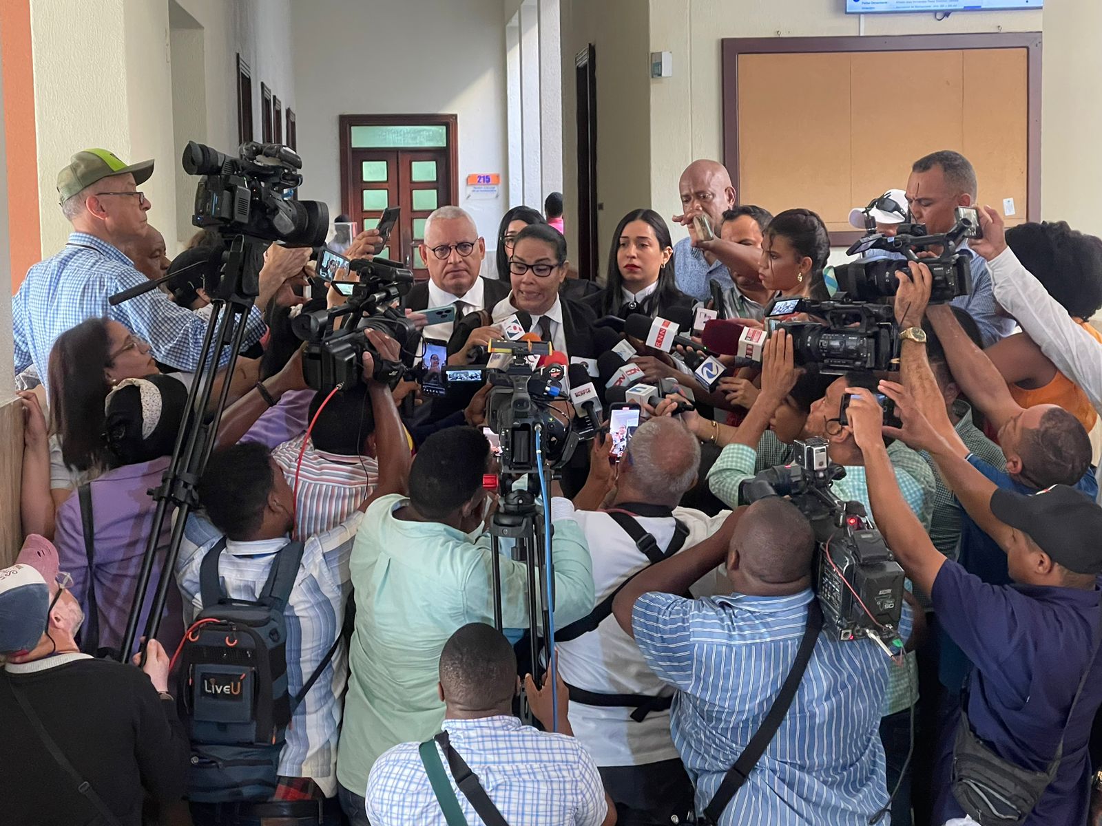 Imponen 18 meses de prisión preventiva a tres de los imputados en Operación Camaleón